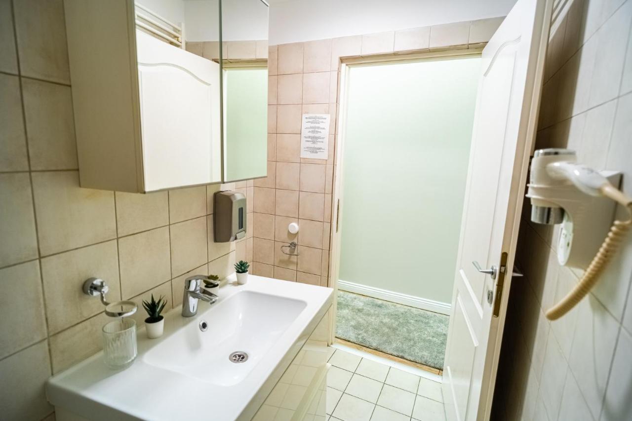 Bucharest Old City - Studio Near Calea Victoriei Luaran gambar