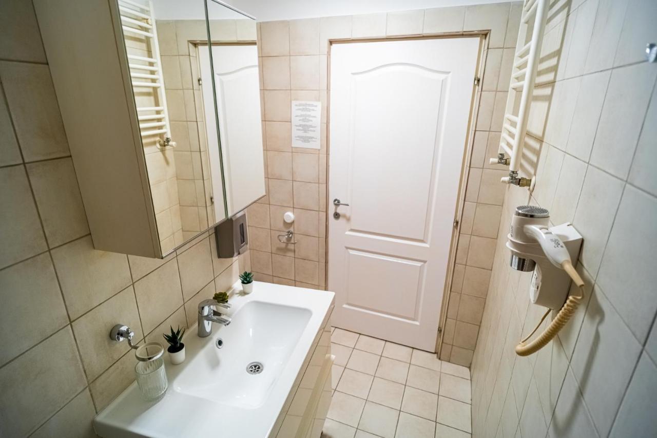 Bucharest Old City - Studio Near Calea Victoriei Luaran gambar